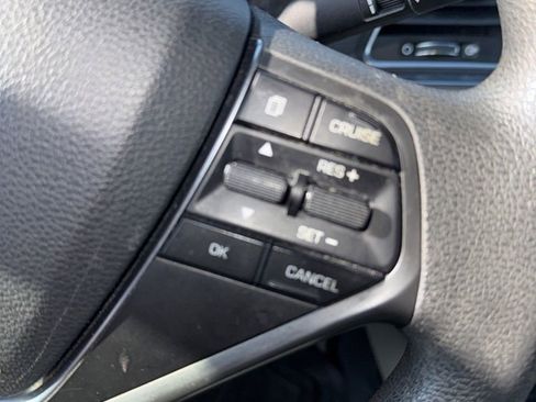Used 2017 Hyundai Sonata SE FWD image 8