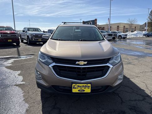 Used 2018 Chevrolet Equinox LT image 3