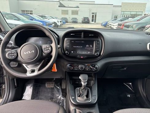 Certified 2023 Kia Soul LX w/ LX Technology Package image 23