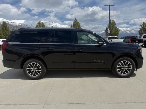 Used 2025 Ford Expedition Max Platinum AWD/4WD image 2