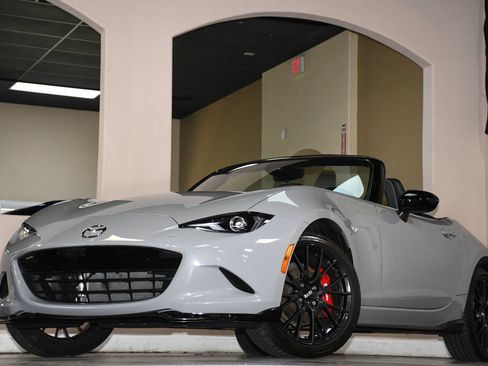 Used 2025 MAZDA MX-5 Miata Club w/ Brembo/BBS Recaro Package RWD image 84