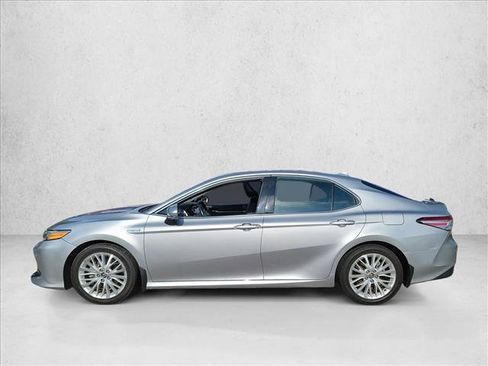 Used 2020 Toyota Camry XLE w/ Driver Assist Package FWD image 8