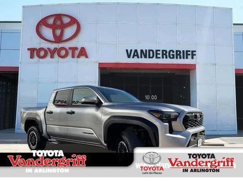 Used 2025 Toyota Tacoma TRD Off-Road image 1