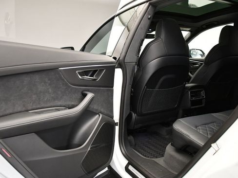 New 2026 Audi SQ8 Prestige image 39