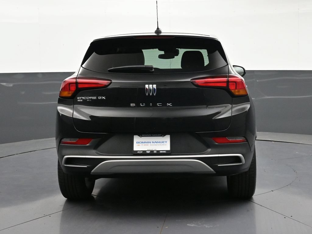 Used 2024 Buick Encore GX Preferred w/ Comfort Package AWD/4WD image 4