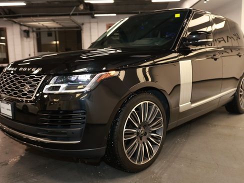 Used 2021 Land Rover Range Rover Westminster Edition image 3