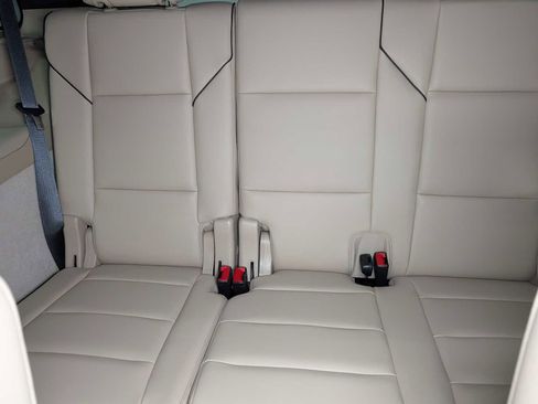 Certified 2021 Cadillac Escalade Premium Luxury image 27