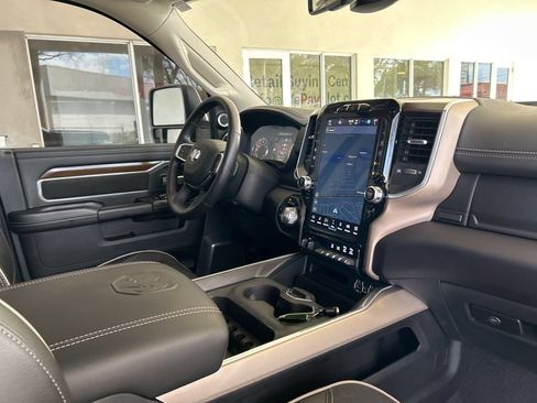 Used 2023 RAM 2500 Laramie AWD/4WD image 24
