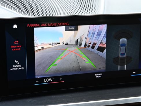 Certified 2024 BMW 330i Sedan w/ M Sport Package image 15