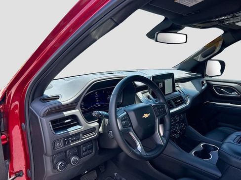 Used 2023 Chevrolet Tahoe LT w/ Luxury Package RWD image 6