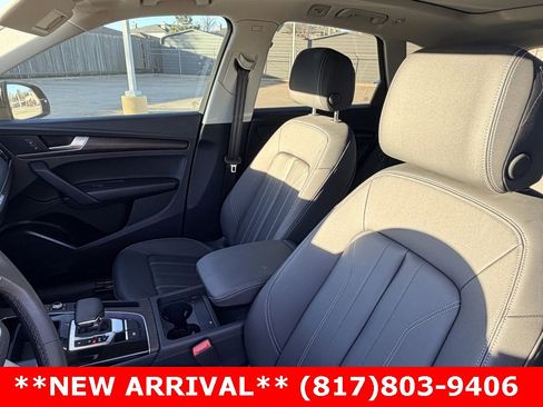 Used 2024 Audi Q5 2.0T Premium w/ Convenience Package image 12
