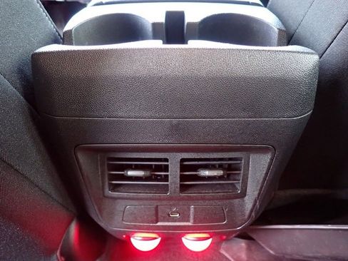 Used 2024 Chevrolet Colorado LT w/ LT Convenience Package II image 16