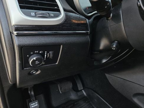 Used 2020 Jeep Grand Cherokee Summit image 22