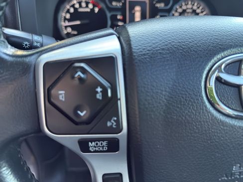 Used 2018 Toyota Tundra Limited image 18