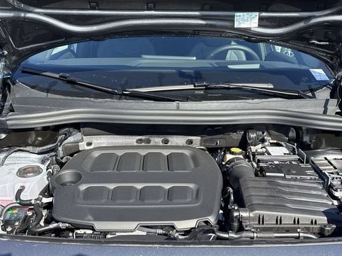 New 2026 Volkswagen Tiguan SE R-Line FWD image 23