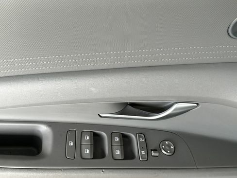 Used 2021 Hyundai Elantra SEL image 11