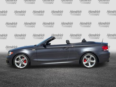 Used 2008 BMW 135i Convertible image 8