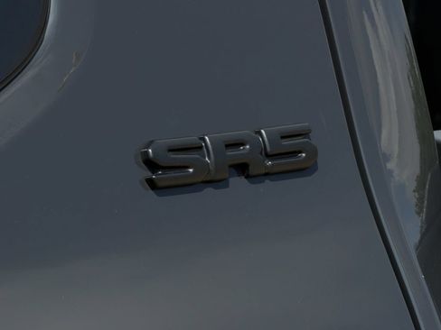 Used 2025 Toyota Tacoma SR5 AWD/4WD image 10