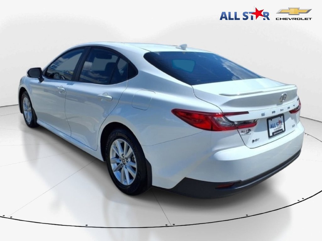 Used 2025 Toyota Camry LE FWD image 8