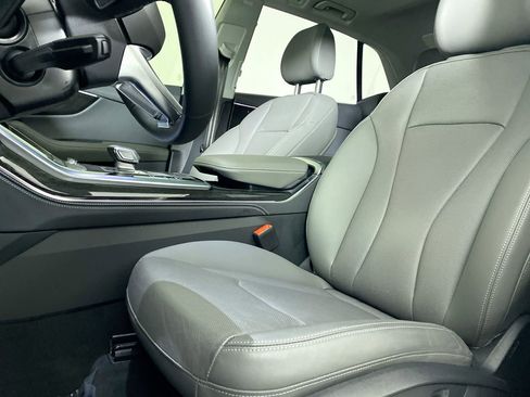 Certified 2025 Audi Q8 Premium Plus w/ Premium Plus Package image 25