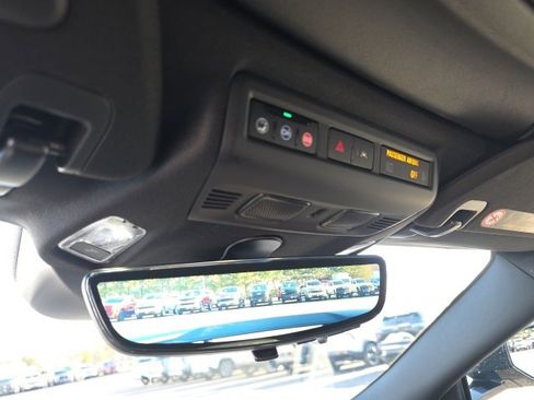 Used 2025 Chevrolet Corvette Stingray w/ Z51 Performance Package image 24