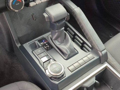 Used 2025 Toyota Tacoma SR5 image 12