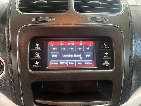 Used 2015 Dodge Journey SXT w/ Flexible Seating Group image 25