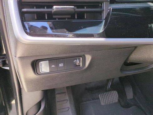 Used 2024 Honda Prologue Touring image 11