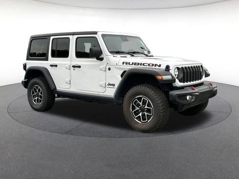 Used 2024 Jeep Wrangler Unlimited Rubicon AWD/4WD image 8