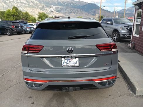 Used 2022 Volkswagen Atlas Cross Sport SEL Premium R-Line AWD/4WD image 3