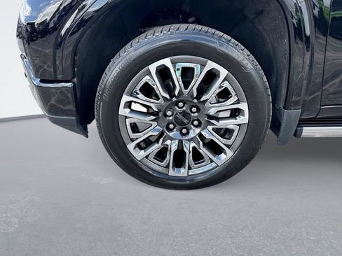 Used 2025 GMC Sierra 1500 Denali Ultimate AWD/4WD image 10