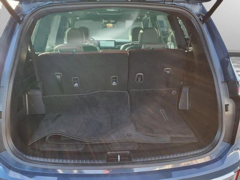 Used 2023 Kia Telluride EX w/ EX Captain's Chair Package image 28