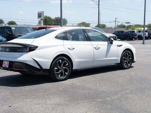 Used 2025 Hyundai Sonata SEL FWD image 5