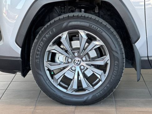 Certified 2022 Toyota RAV4 XLE Premium AWD/4WD image 26