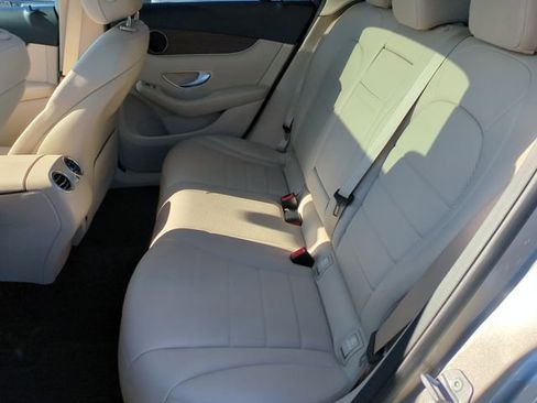 Used 2021 Mercedes-Benz GLC 300 4MATIC image 22