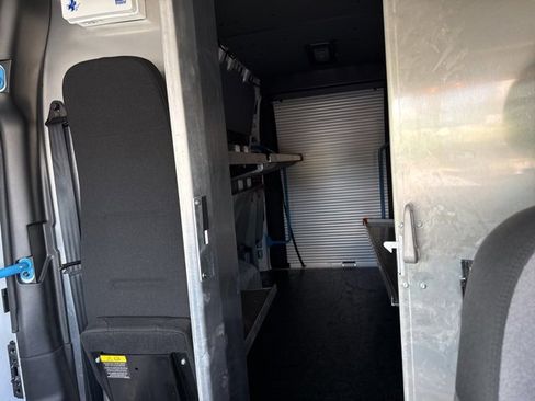 Used 2024 RAM ProMaster 3500 w/ Delivery Van Package image 21