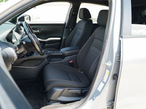 Used 2025 Honda HR-V Sport image 7
