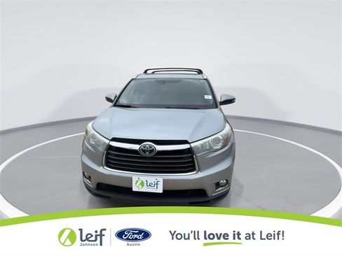 Used 2015 Toyota Highlander Limited Platinum image 4