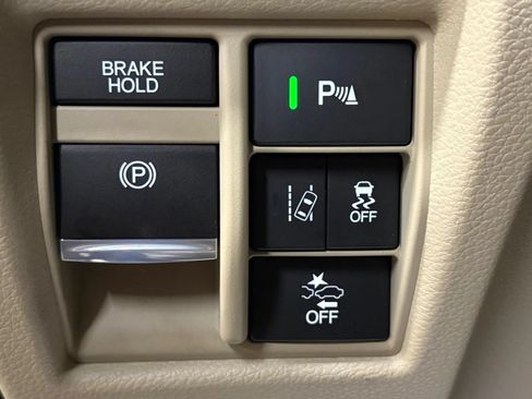 Used 2020 Acura MDX w/ Technology Package AWD/4WD image 37