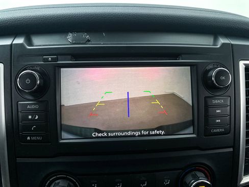 Used 2019 Nissan Titan S image 6