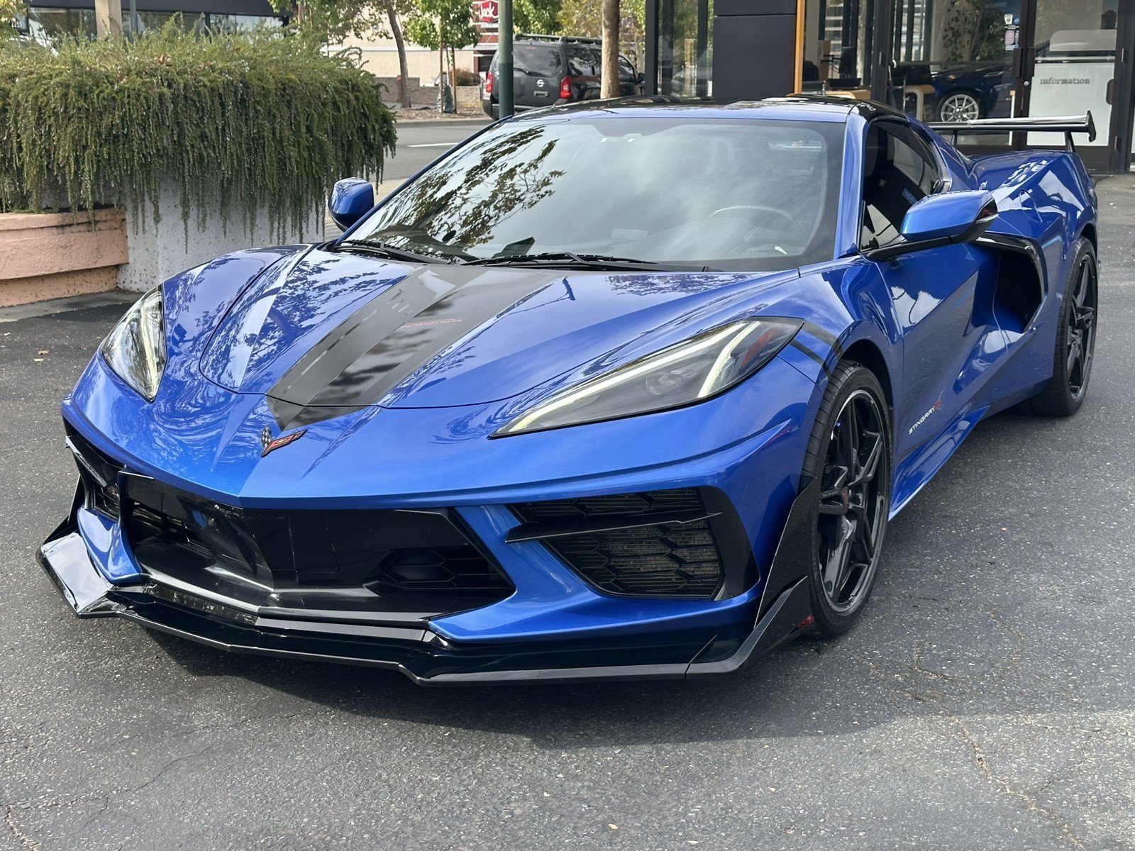 Used 2023 Chevrolet Corvette Stingray Coupe w/ Z51 Performance Package RWD image 4