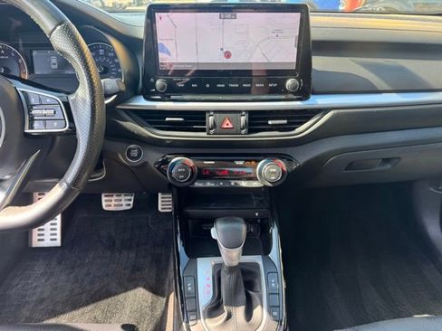 Certified 2022 Kia Forte GT-Line w/ GT-Line Premium Package FWD image 19