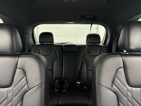 Used 2025 Kia Telluride AWD image 41
