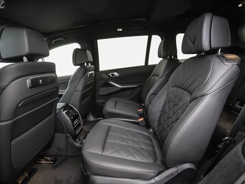 New 2027 BMW X7 xDrive40i w/ M Sport Package AWD/4WD image 22
