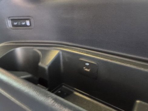 Certified 2024 Ford Expedition Limited image 37