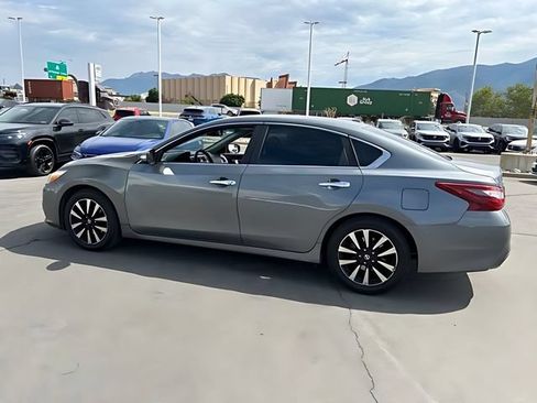 Used 2018 Nissan Altima 2.5 SL FWD image 6
