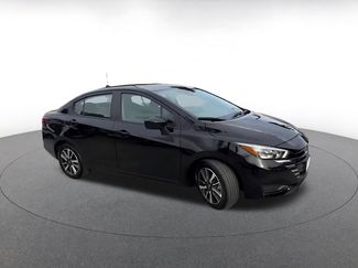 Used 2025 Nissan Versa SV video 2