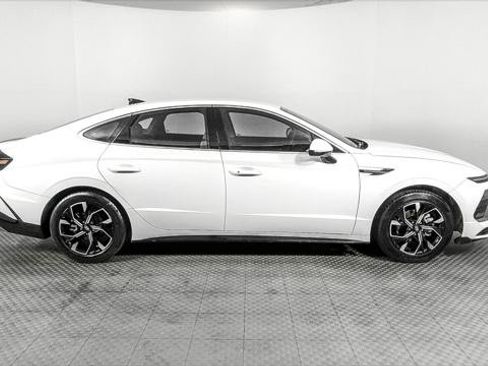 Used 2024 Hyundai Sonata SEL FWD image 9