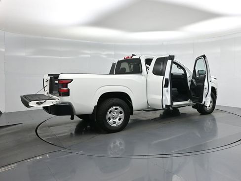 Used 2022 Nissan Frontier S w/ Technology Package image 6