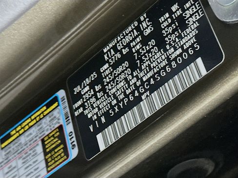 Used 2025 Kia Telluride S image 12